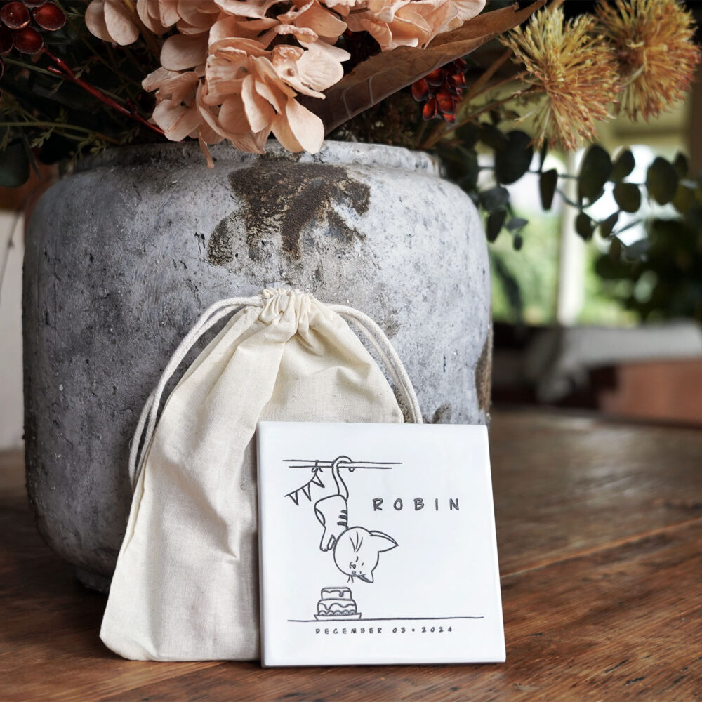 Birth Tile with kitten and custom name