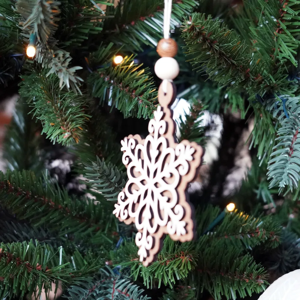 Elegante Houten Sneeuwvlok Ornament