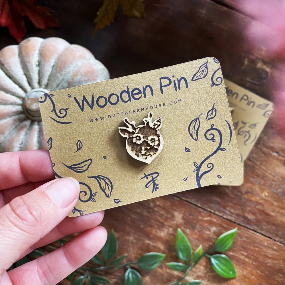 pins 3 Wooden Pin - Deer